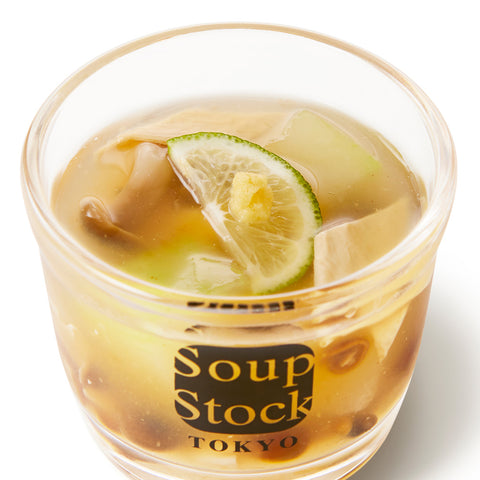 湯葉と冬瓜の冷たい澄ましスープ